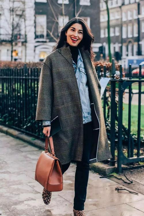 吃瓜穿外套抽烟,吃瓜穿外套，抽烟成时尚？揭秘当代年轻人的独特生活方式