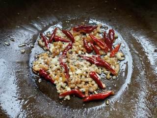 小妃子吃瓜咸鱼