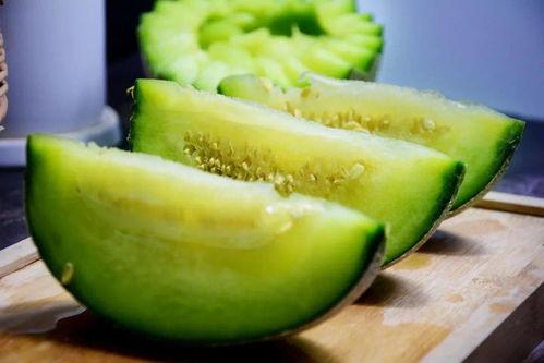 吃瓜真香的图片