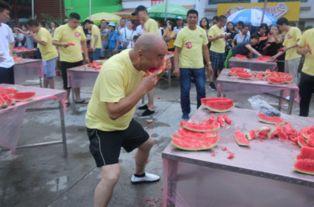 洛阳大爷吃瓜事件,一场引发全民热议的网络奇观