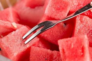 夏天吃瓜冬天吃瓜的说说,尽享时令美味