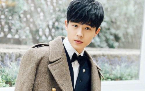 流星韩剧男主吃瓜,瓜田里的甜蜜诱惑