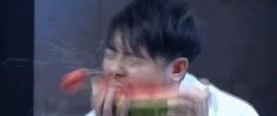 只想默默吃瓜,静观风云变幻