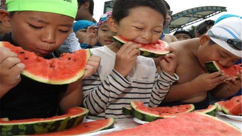 无人自助唱歌吃瓜,唱歌吃瓜新潮流