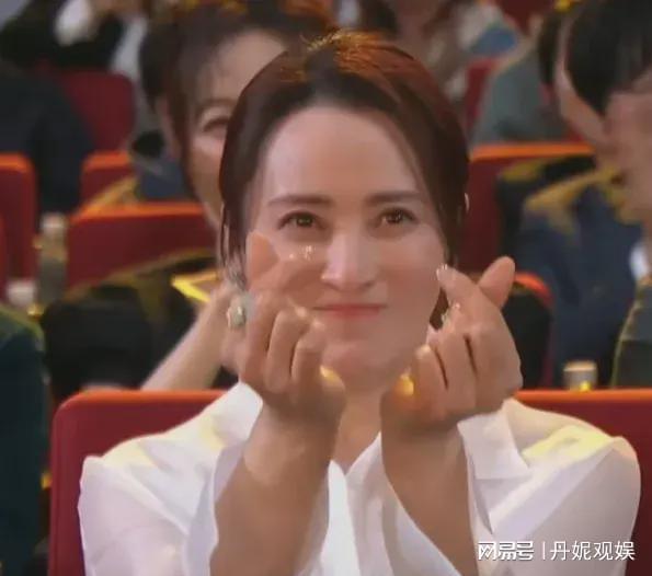 吃瓜表情姨母笑,揭秘娱乐圈幕后故事