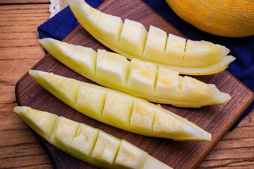 新疆冬天吃老汉瓜,老汉瓜的独特风味与冬日暖阳