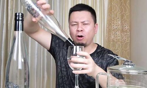 矿泉水哥吃瓜,揭秘娱乐圈幕后故事