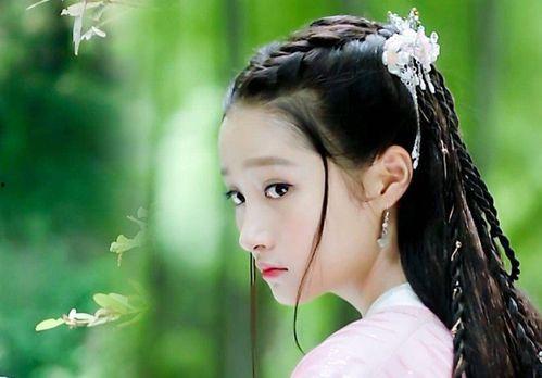 女主只吃瓜,独享瓜果，笑傲江湖