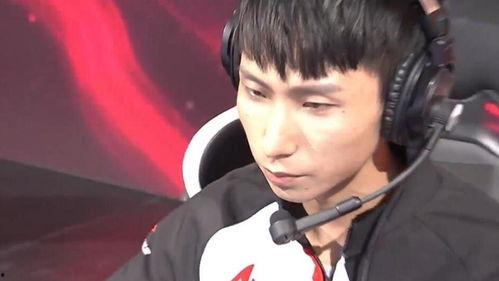 gemini吃瓜梦泪,瓜田里的电竞传奇